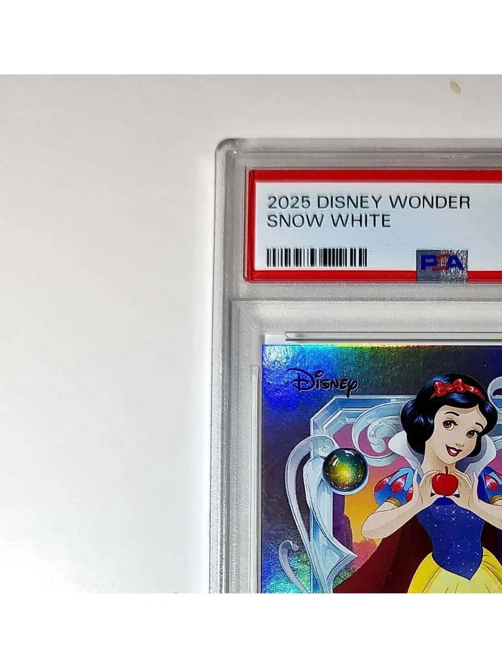 Snow White  2025 Topps Disney Cartoon Princess #151 Card PSA 8